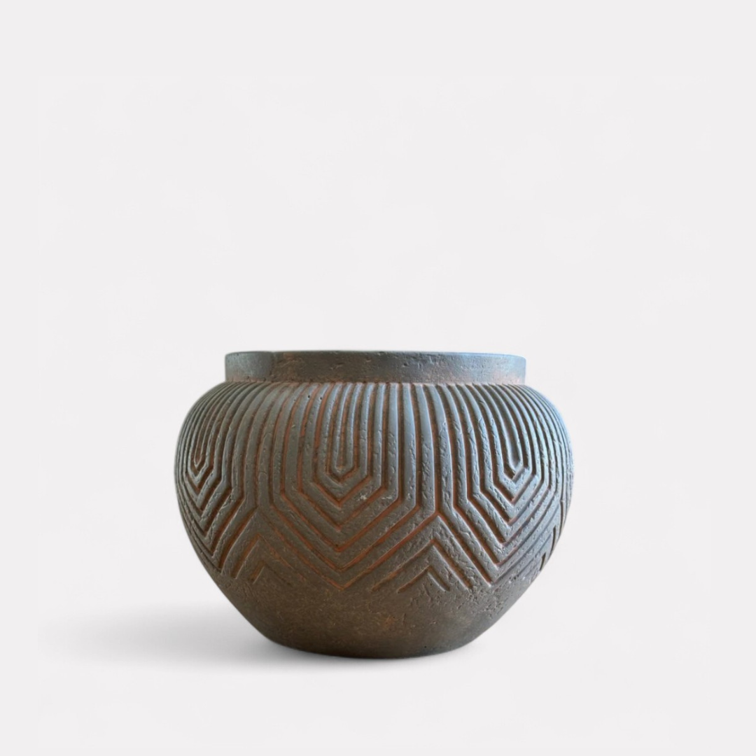 Linden Concrete Vessel in Rustic Umber, 8"D X 6"H