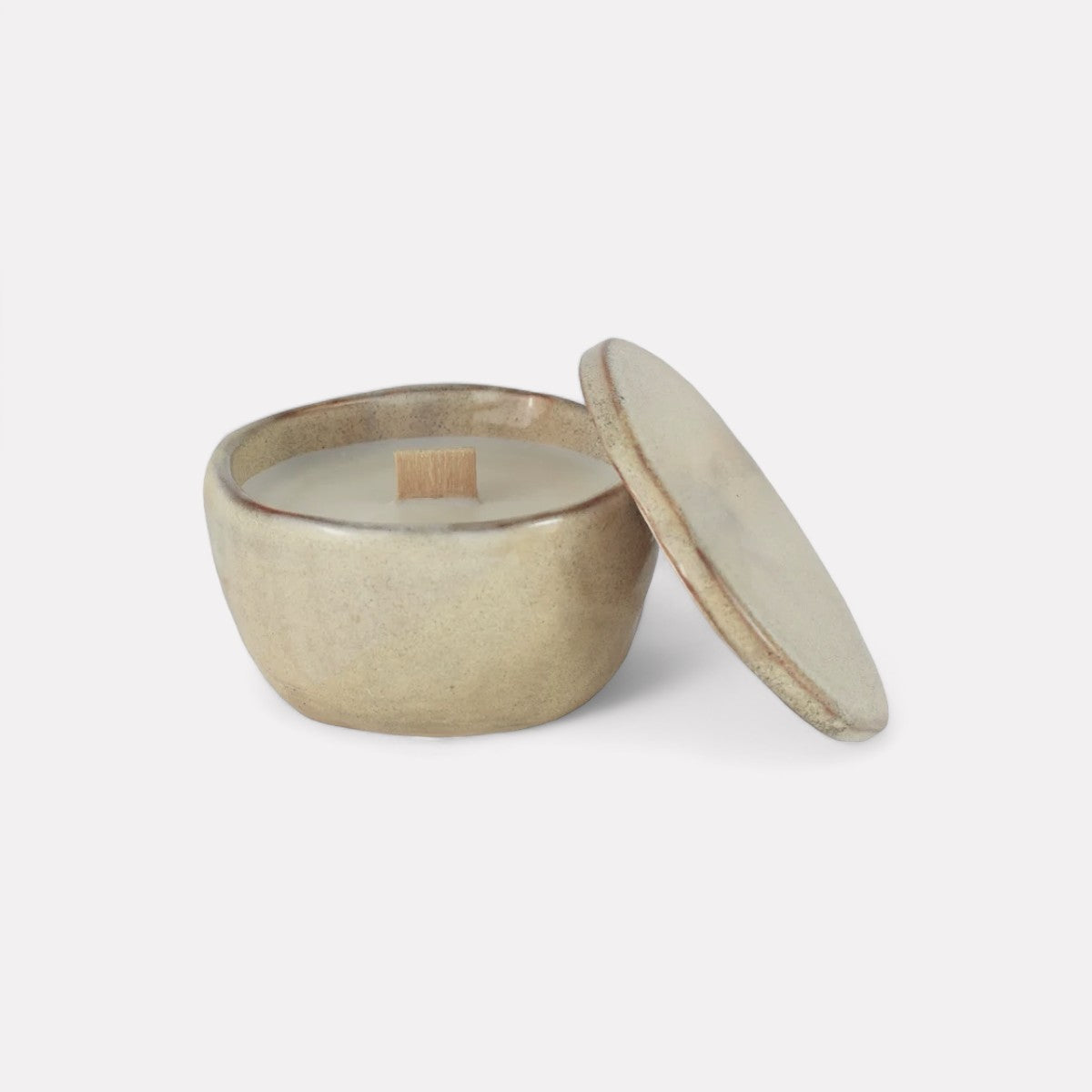 Solace Sands, Handcrafted Candēla with Ceramic Vessel & Lid, 2.7" D x 2.7"H