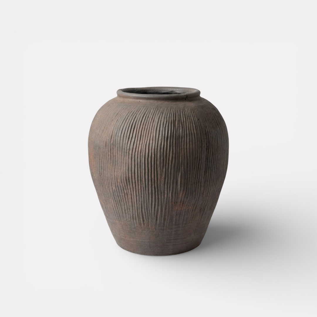 Pompeii Terranova, Fiber Clay Vessel in Antique Umber 14.1"D x 15.7"H