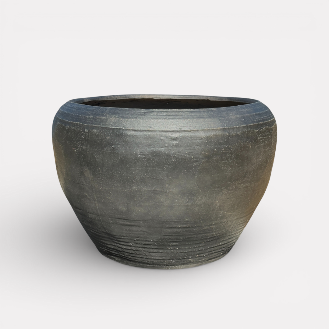 Titan XXL, Fiber Clay Pot, Hand-painted in Aged Black, 28.3"D x 17"H
