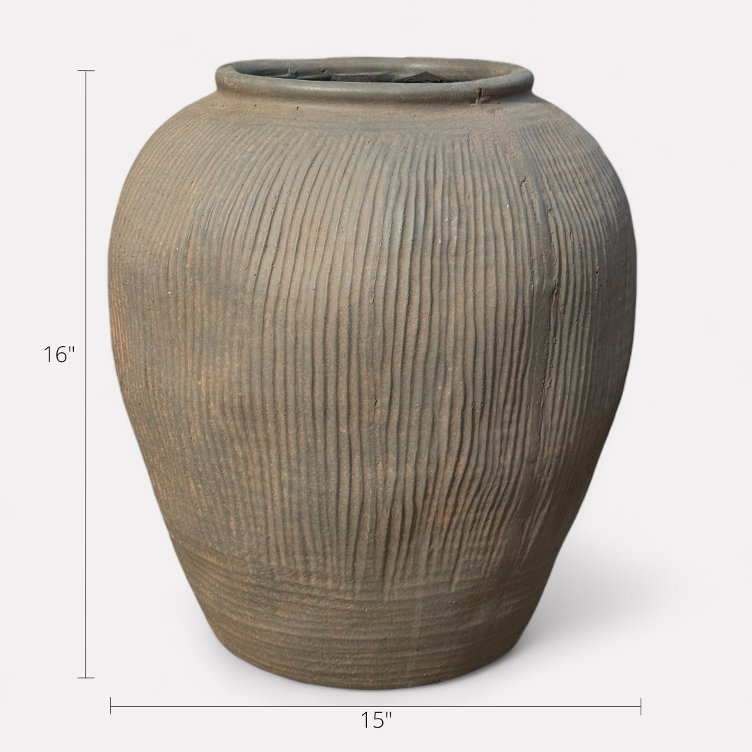 Pompeii Terranova, Fiber Clay Vessel in Antique Umber 14.1"D x 15.7"H