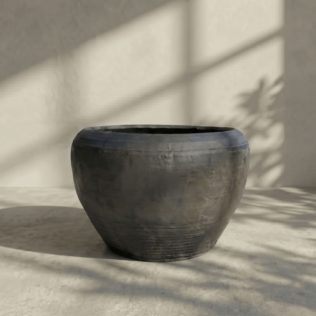 Titan XXL, Fiber Clay Pot, Hand-painted in Aged Black, 28.3"D x 17"H