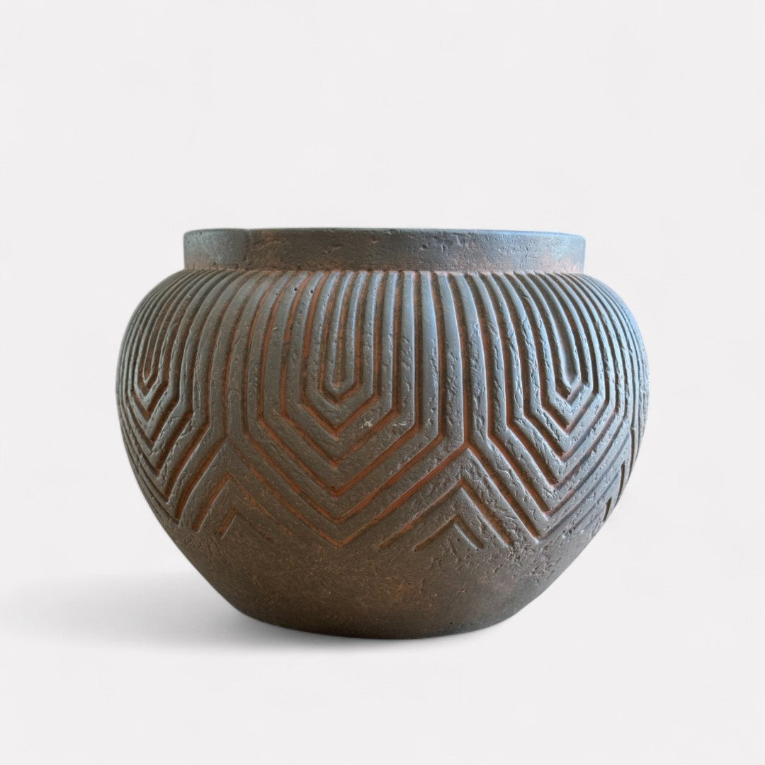Linden Concrete Vessel in Rustic Umber, 8"D X 6"H